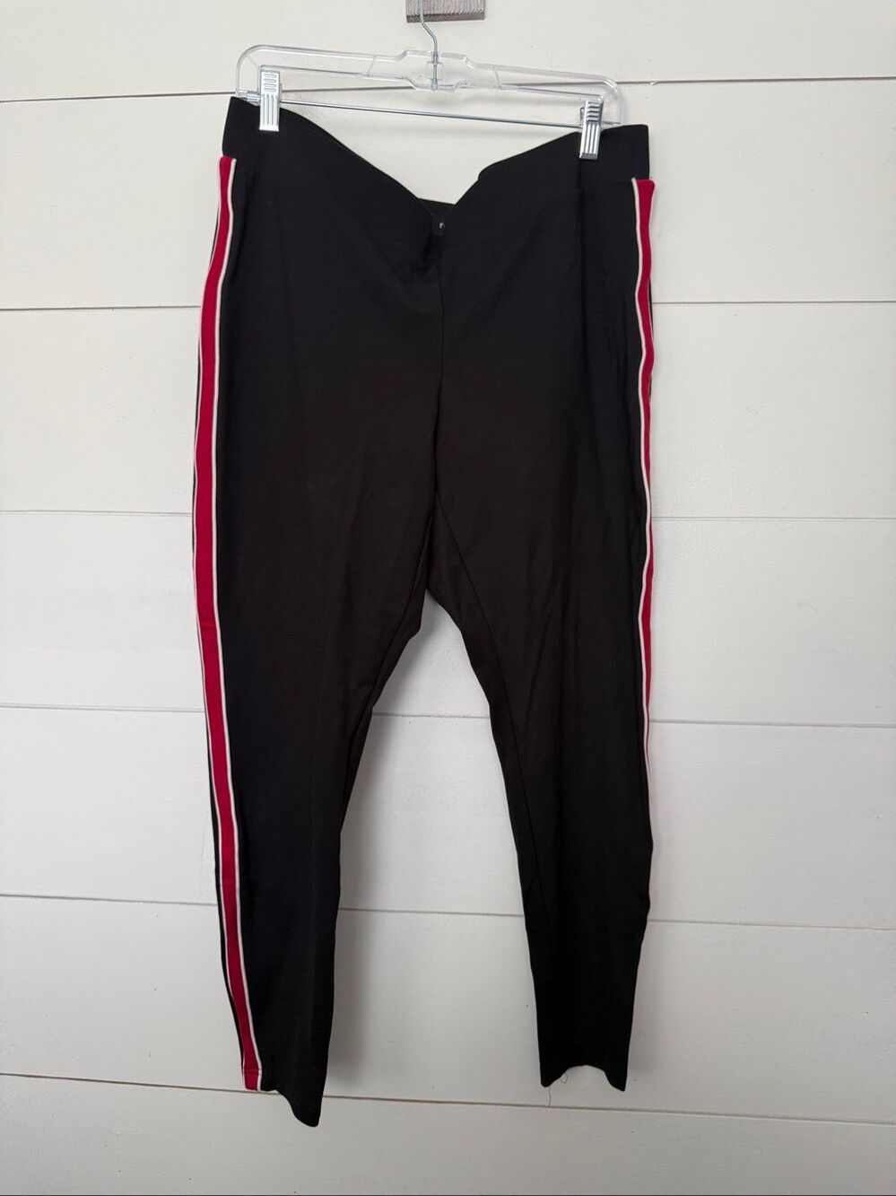 Torrid Women’s 2X Black Red Striped Pull on Pants